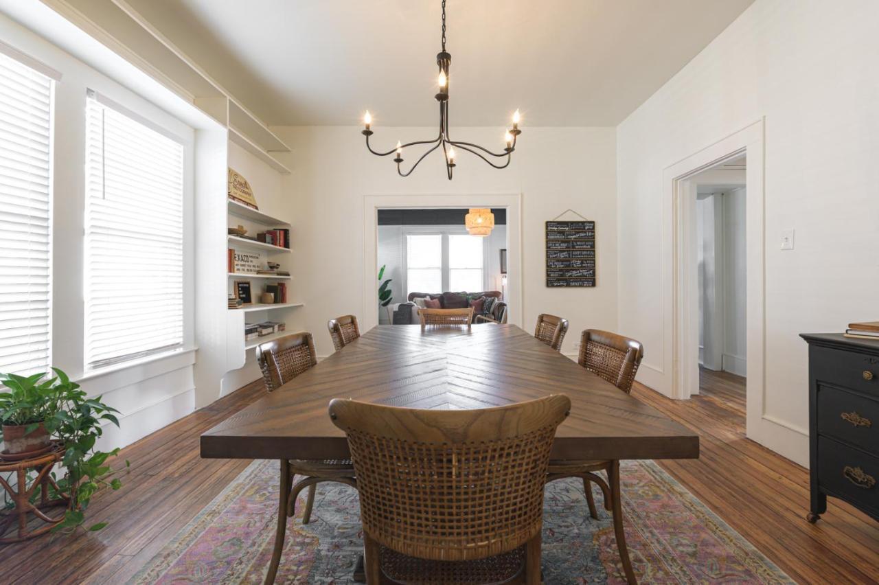 Restored 1930S Uptown Bungalow 2 Min. To Magnolia ウェーコ エクステリア 写真