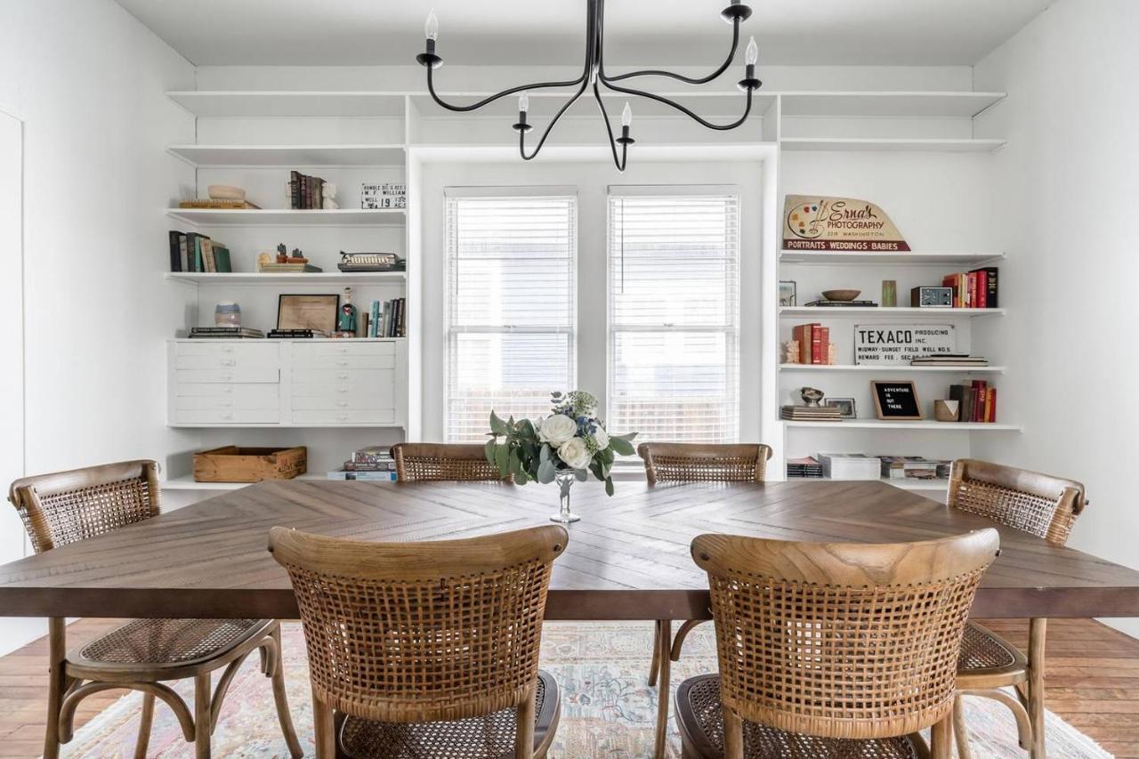 Restored 1930S Uptown Bungalow 2 Min. To Magnolia ウェーコ エクステリア 写真